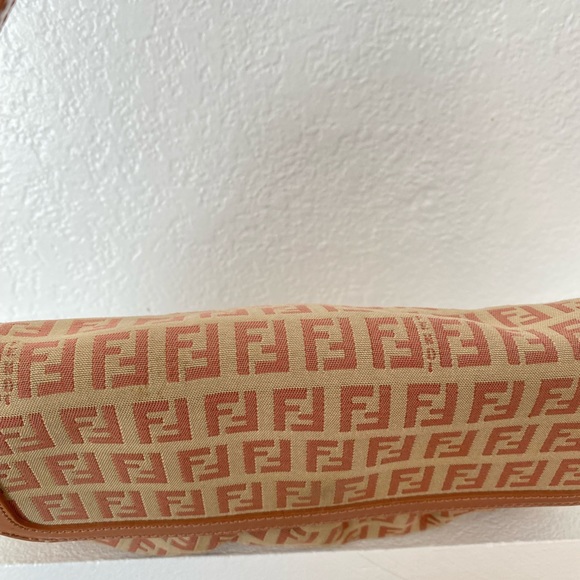 Vintage FENDI dusty pink monogram canvas Y2K 90s shoulder bag - Picture 4 of 11